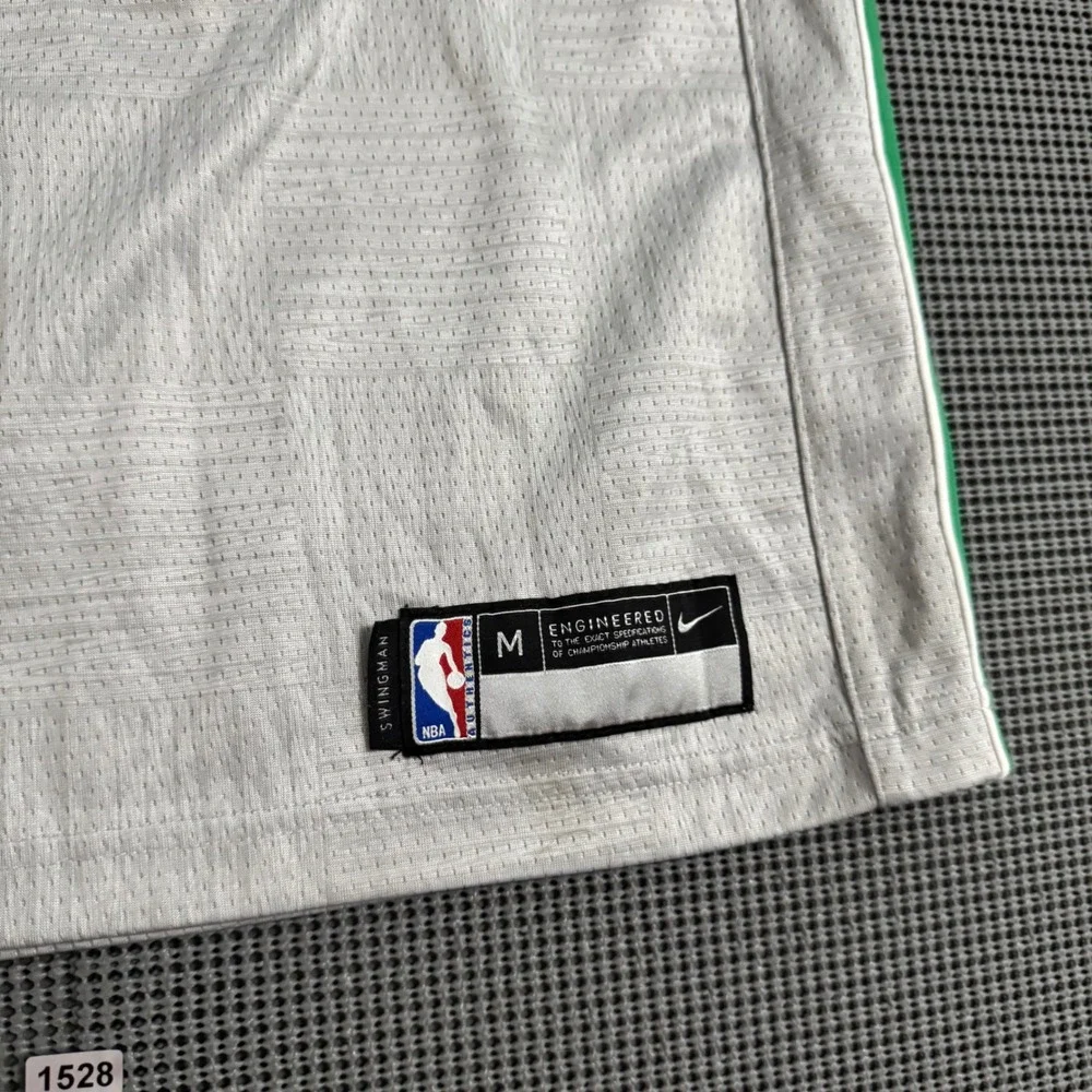 Nike Boston Celtics Kyrie Irving 11 Swingman Jersey Youth Medium Grey Green